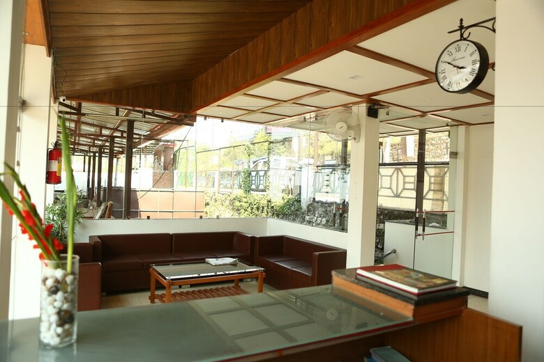 Hotel Devlok Primal