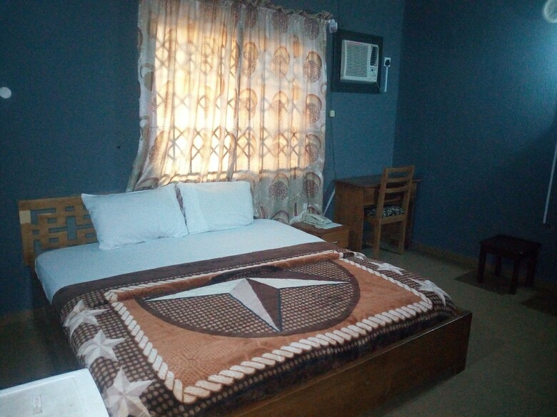 Hotel Dam'syl Suites