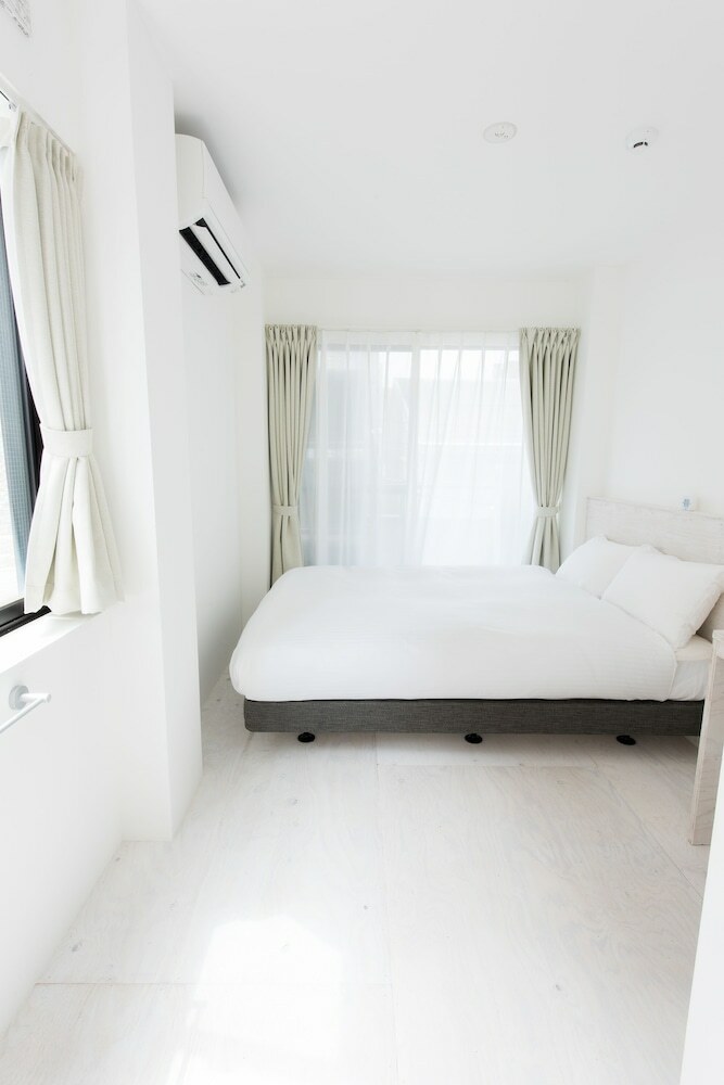 Hotel Stay & Wash