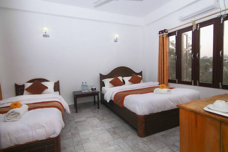 Hotel Chitwan Park Village