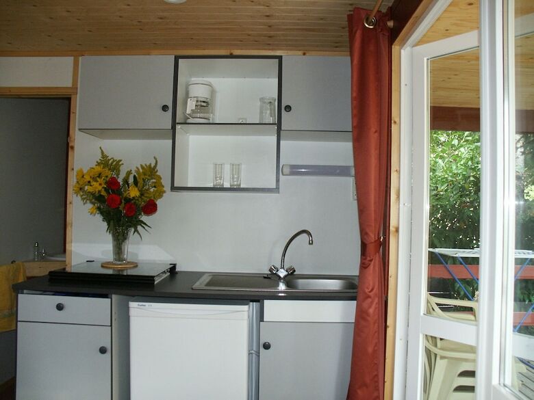 Camping Les Lacs de Courtes - G�tes