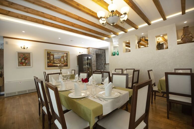 Hotel Vila Leonard