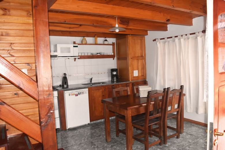 Caba�as Del Lacar