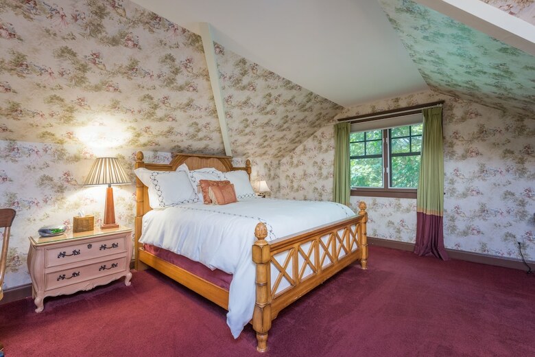Hill House Bed And Breakfast