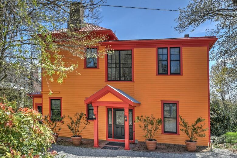 Hill House Bed And Breakfast