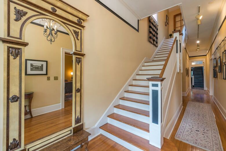 Hill House Bed And Breakfast