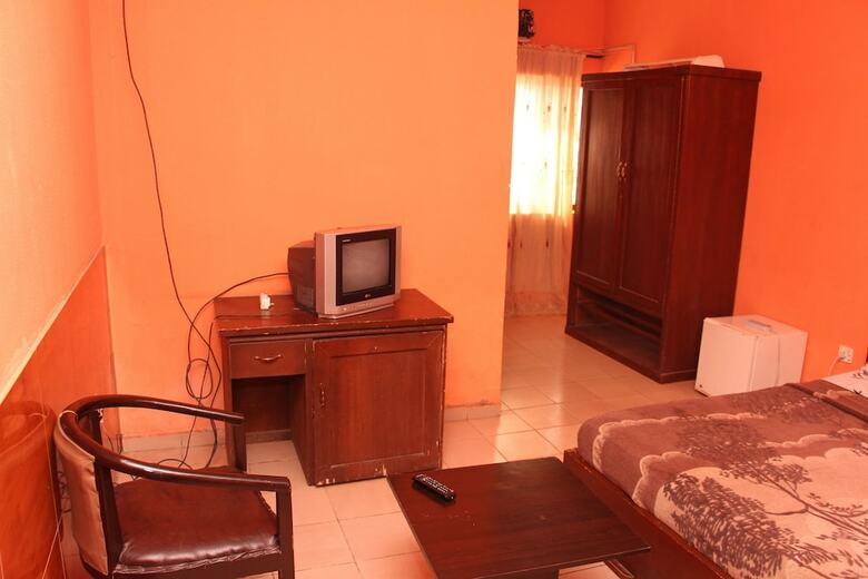Gayyata Hotel