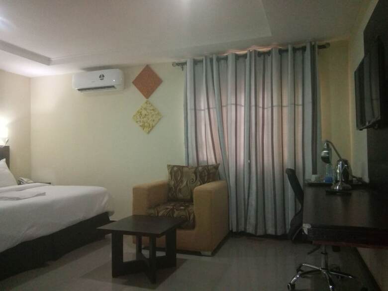 Hotel Dwell Apartments