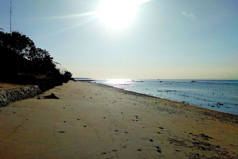 Hotel Road Beach Homestay