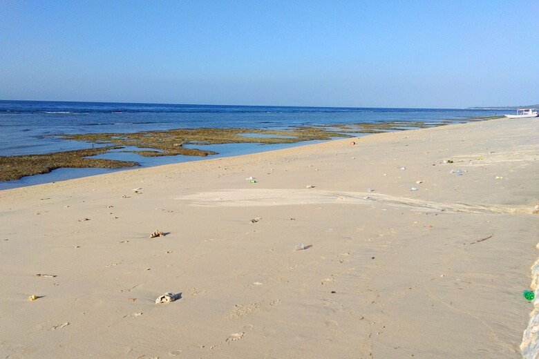 Hotel Road Beach Homestay