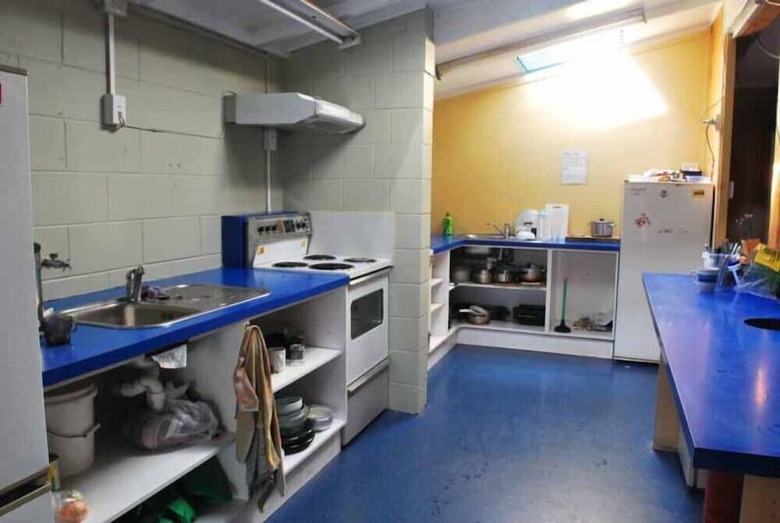Hostal Borders Beyond Backpacker