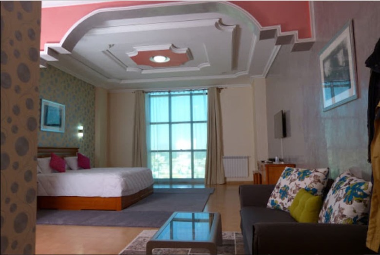 Hotel Maraval