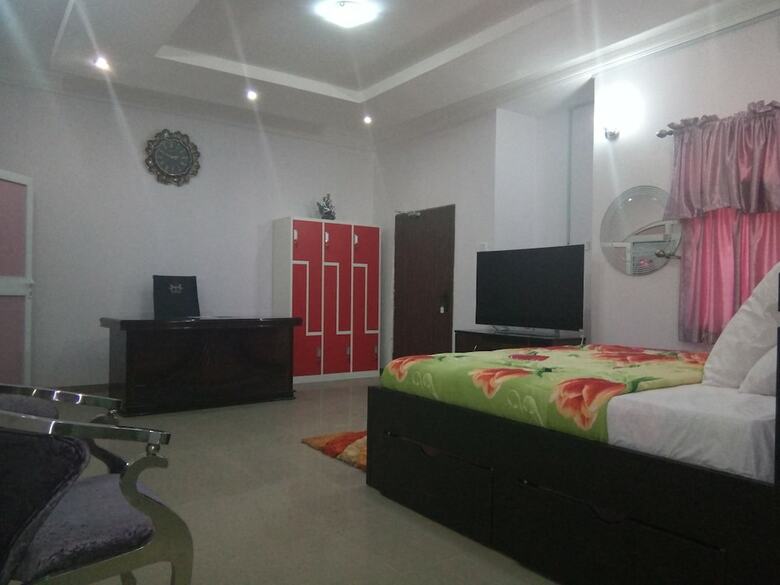 Hotel Mmmhouse