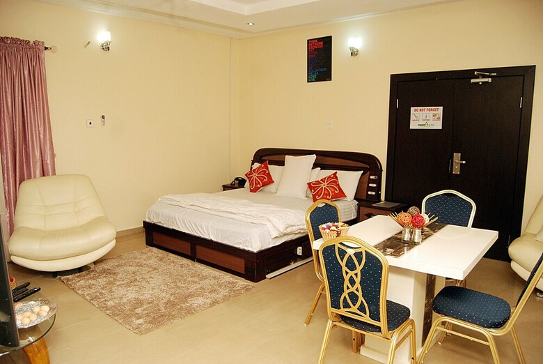 Hotel Mmmhouse