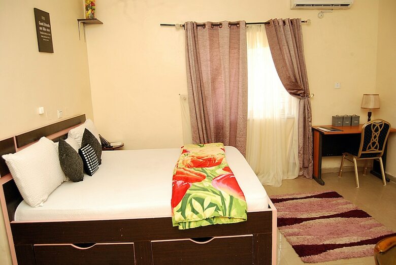 Hotel Mmmhouse