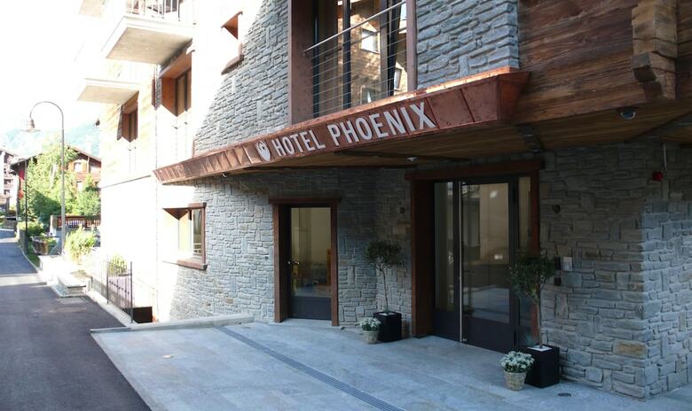 Hotel Phoenix