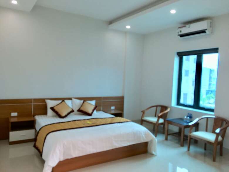 Sunshine Hotel