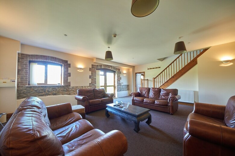 The Victorian Barn Self Catering Holidays With Pool & Hot Tubs