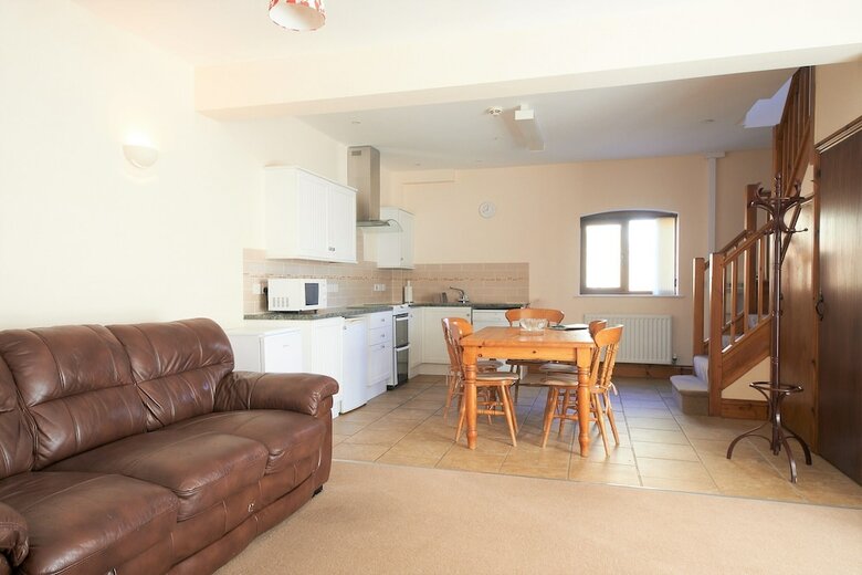 The Victorian Barn Self Catering Holidays With Pool & Hot Tubs
