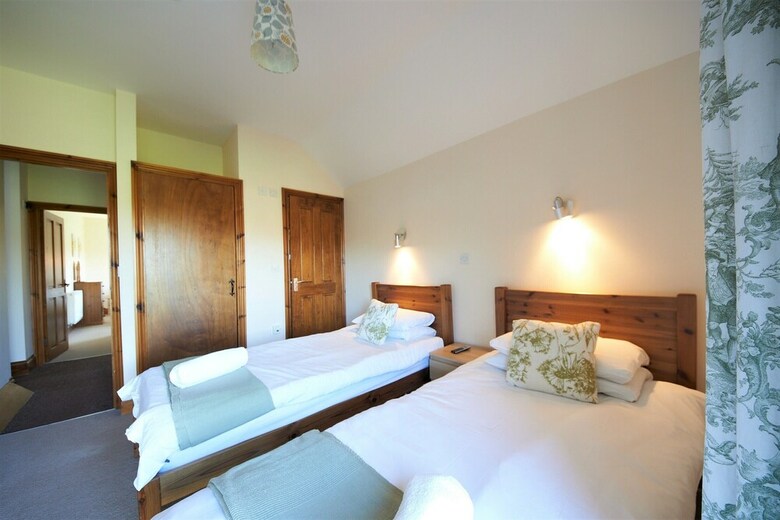 The Victorian Barn Self Catering Holidays With Pool & Hot Tubs