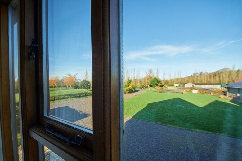 The Victorian Barn Self Catering Holidays With Pool & Hot Tubs