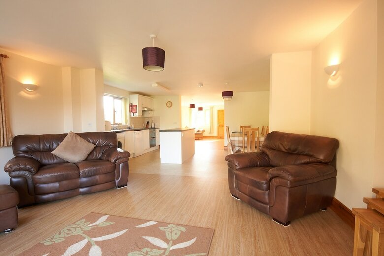 The Victorian Barn Self Catering Holidays With Pool & Hot Tubs