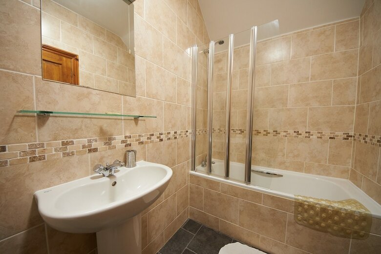 The Victorian Barn Self Catering Holidays With Pool & Hot Tubs