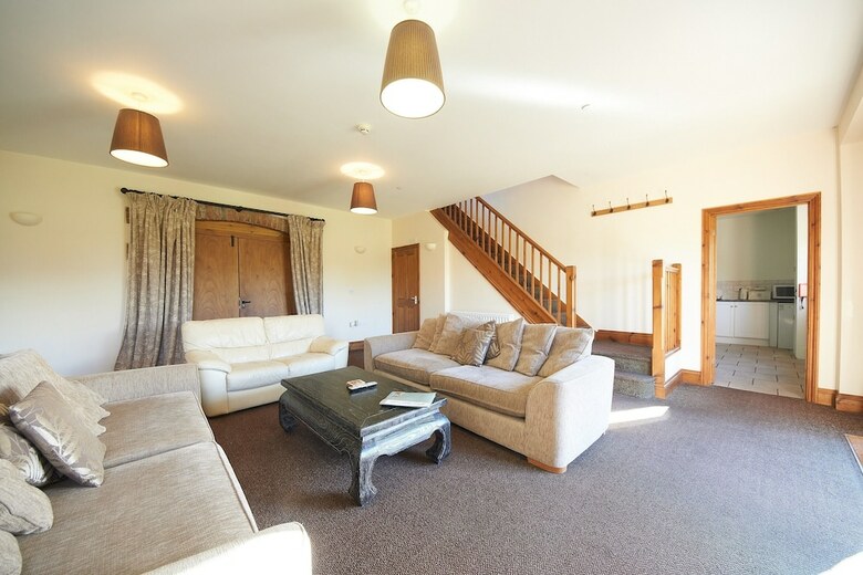 The Victorian Barn Self Catering Holidays With Pool & Hot Tubs