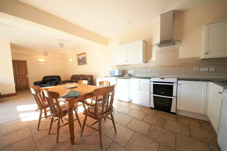 The Victorian Barn Self Catering Holidays With Pool & Hot Tubs