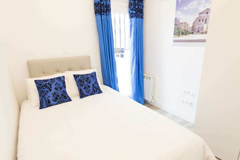 Apartamentos Dobo Homes Puerta Del Sol I