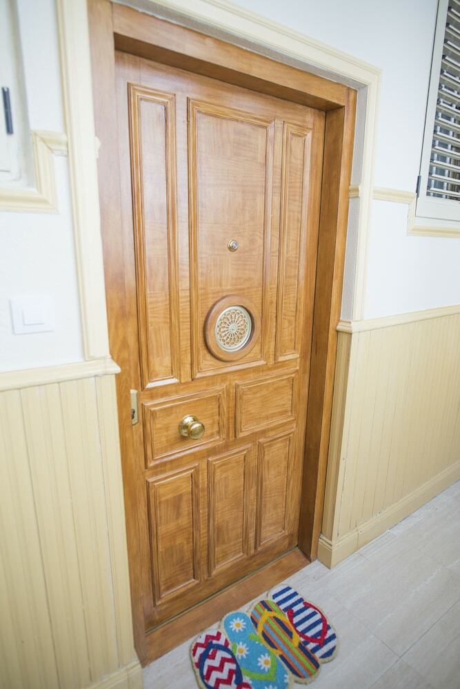 Apartamentos Dobo Homes Puerta Del Sol I