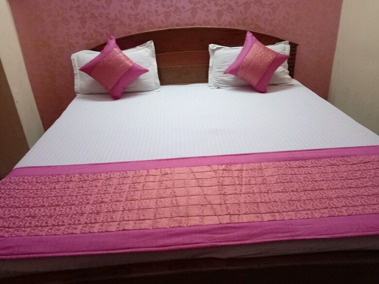 Hotel Rajdhani Inn