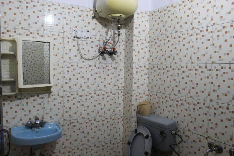 Hotel Rajdhani Inn