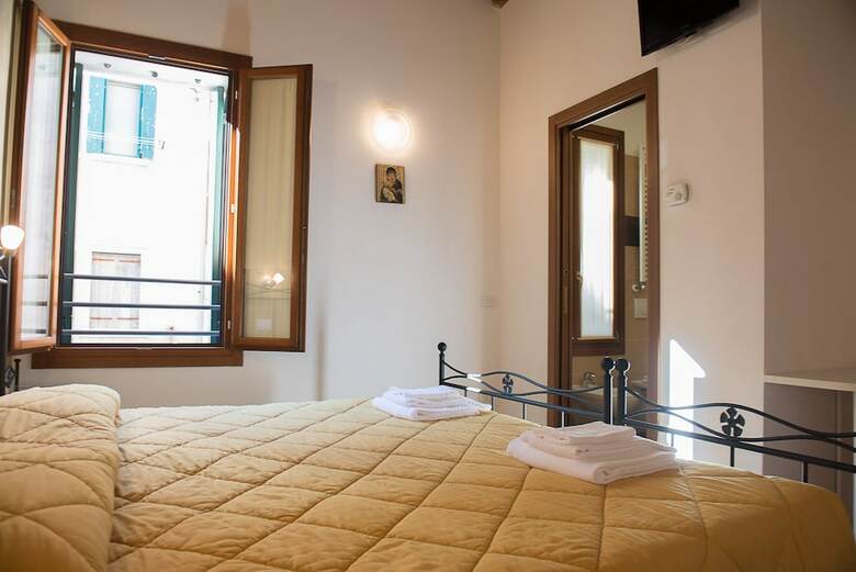 Hostal Domus Clugiae