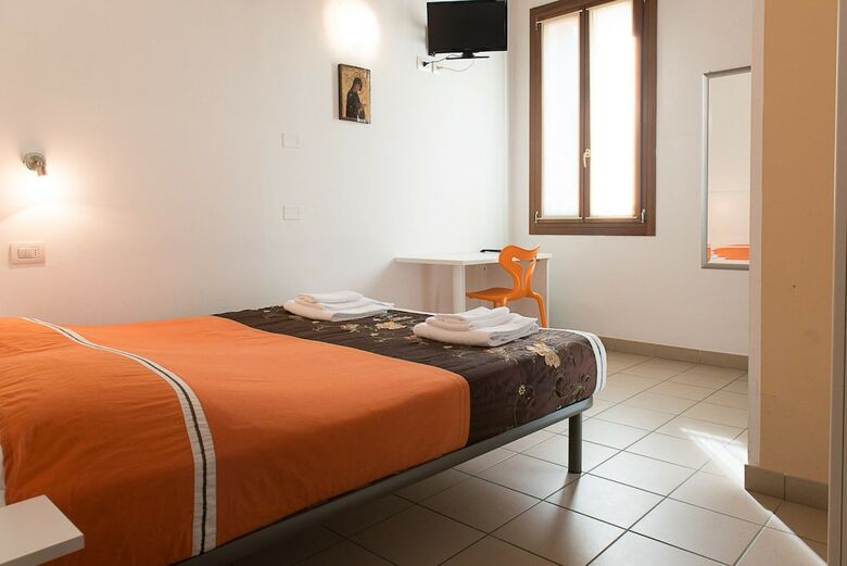Hostal Domus Clugiae