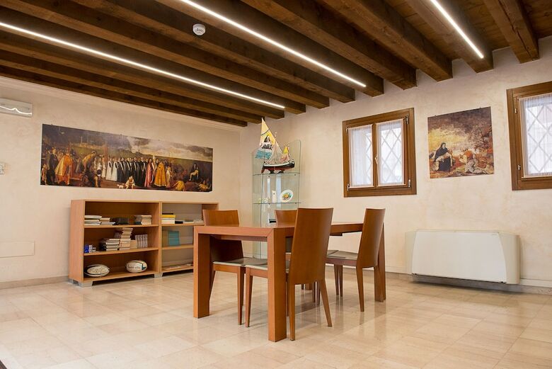 Hostal Domus Clugiae