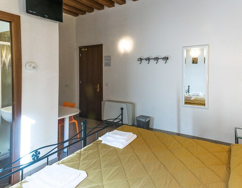 Hostal Domus Clugiae