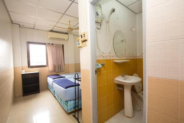 Hotel At Home Guest House