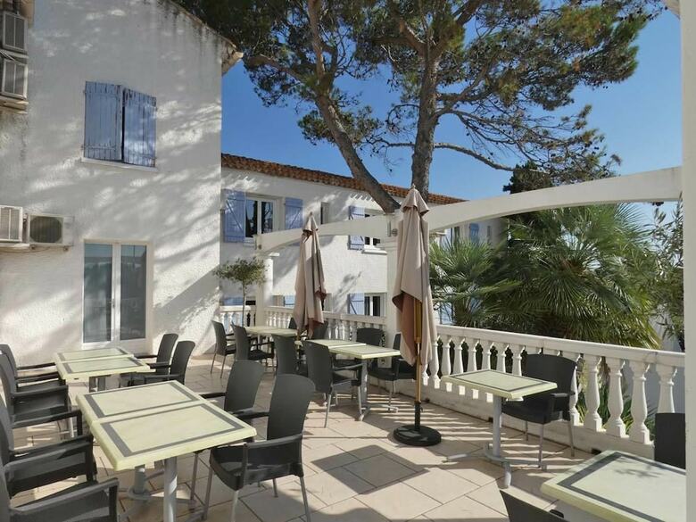 Hotel H�tel Le Sarac