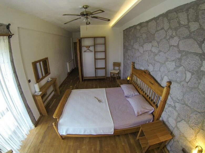 Bed & Breakfast Farmidaya Biotel