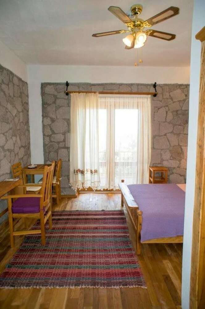 Bed & Breakfast Farmidaya Biotel