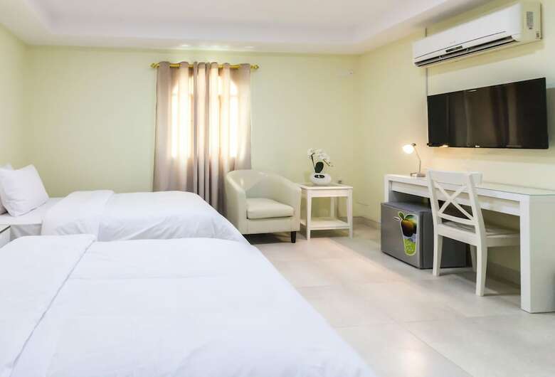 Al Jisr Hotel
