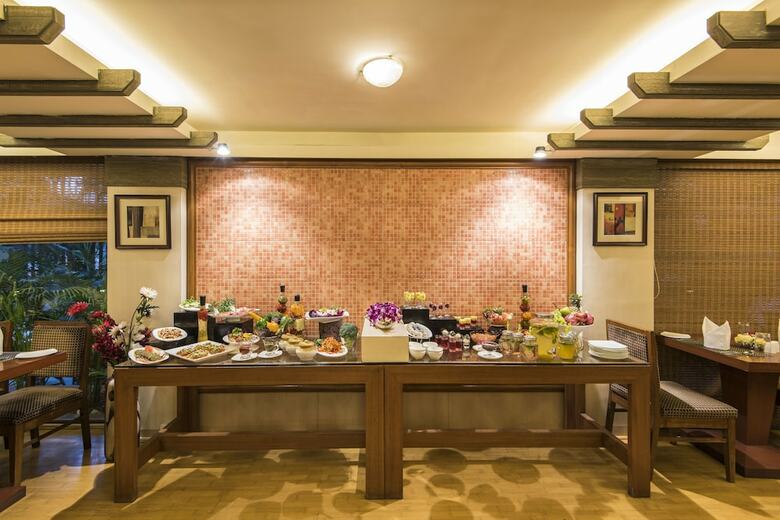 Hotel Park Central