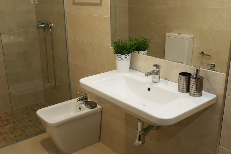 Apartment-private Bathroom