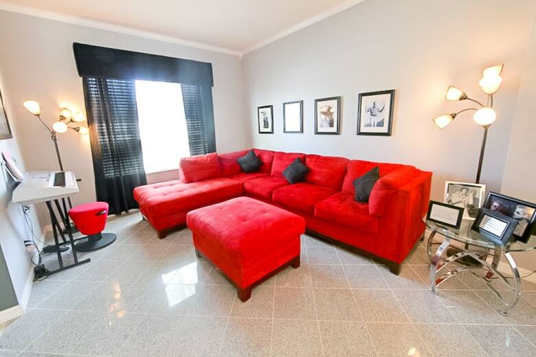 7br 4.5ba Home In Emerald Island Resort By Cv-2767