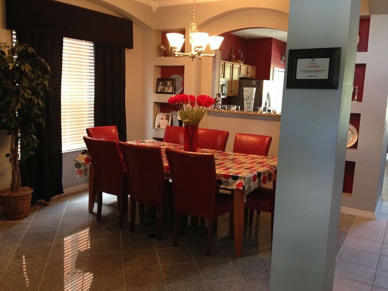 7br 4.5ba Home In Emerald Island Resort By Cv-2767