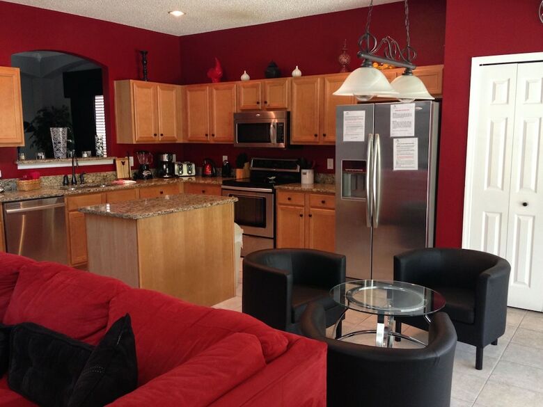7br 4.5ba Home In Emerald Island Resort By Cv-2767