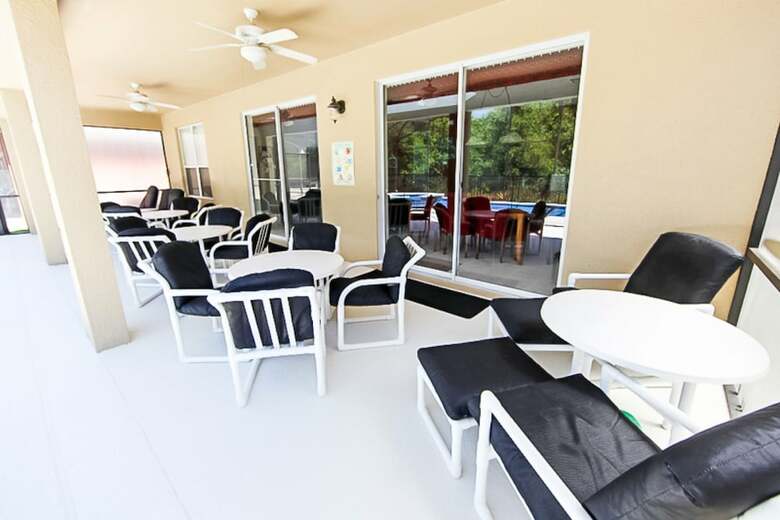 7br 4.5ba Home In Emerald Island Resort By Cv-2767