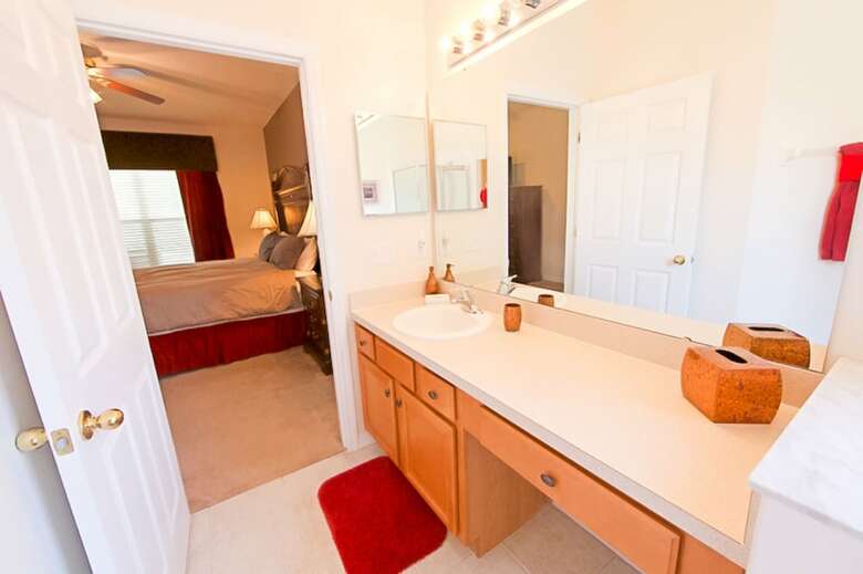 7br 4.5ba Home In Emerald Island Resort By Cv-2767