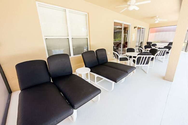 7br 4.5ba Home In Emerald Island Resort By Cv-2767
